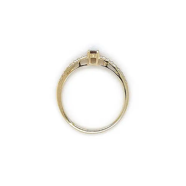 Gold Ring with Záhněda and Zirkony