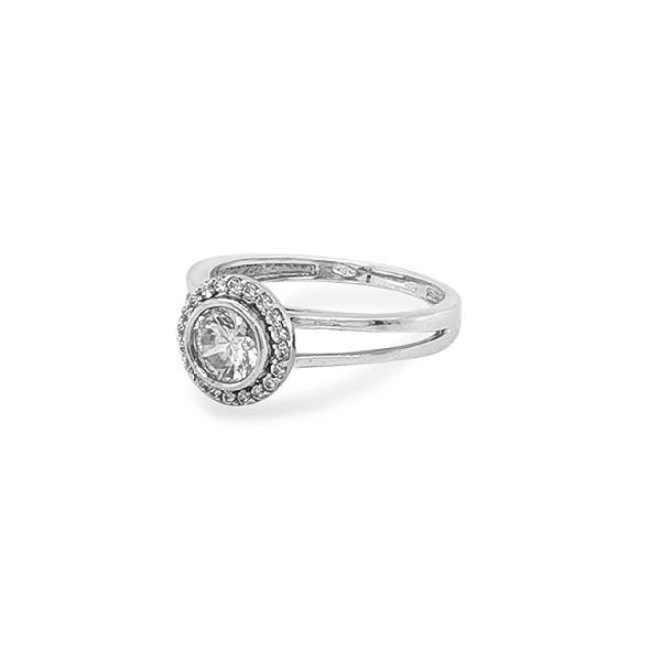 Gold Engagement Ring with Zircones