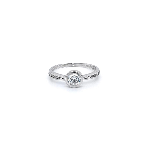 Engagement Ring with Zircons
