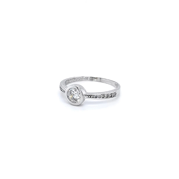Engagement Ring with Zircons