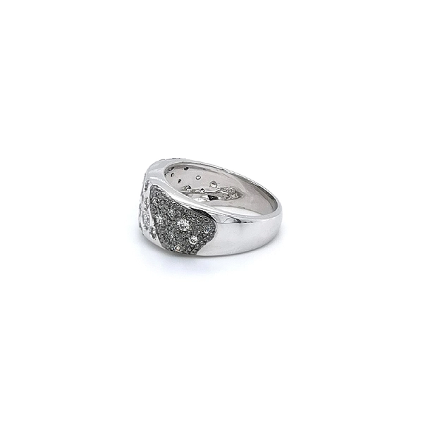 Ring with White Gold Zircons