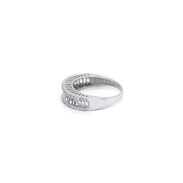 Ring with White Gold Zircons