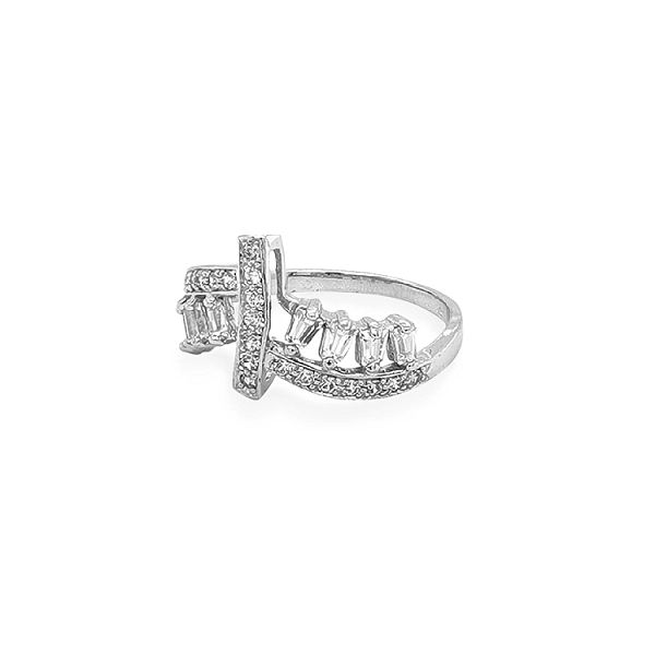 Gold Ring with Zircons