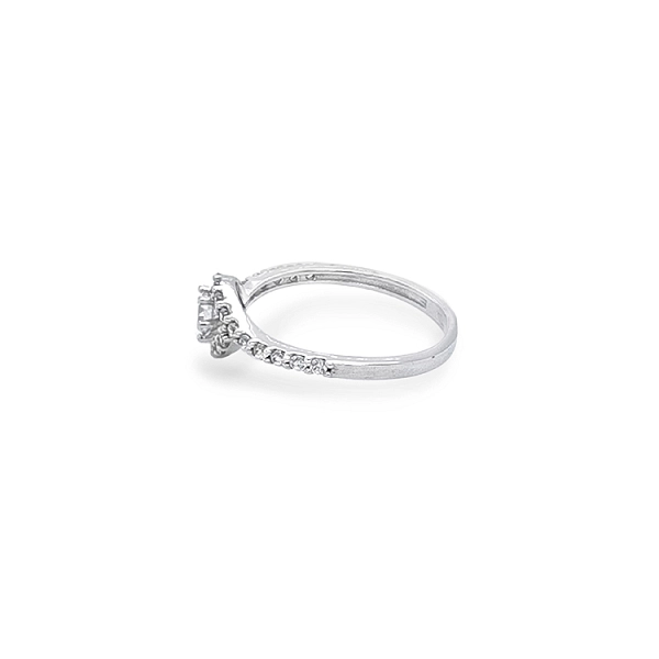 Gold Ring with Zircons