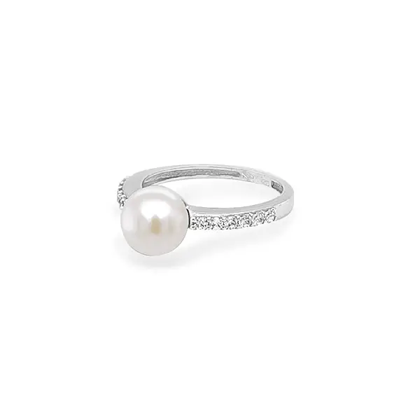 Gold Ring with Pearl and Zircones