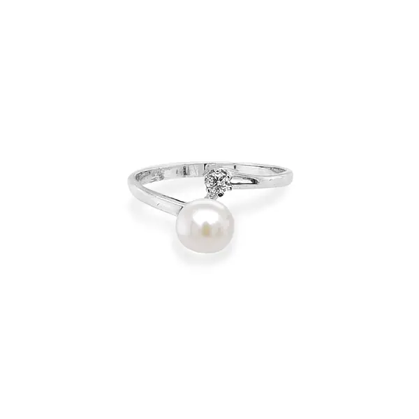 Gold Ring with Pearl and Zircones