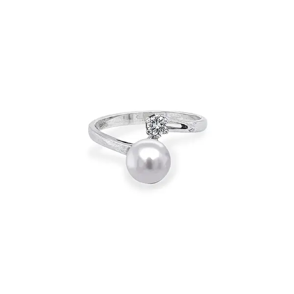 Gold Ring with Pearl