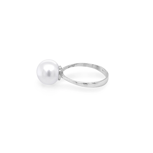 Gold Ring with Pearl