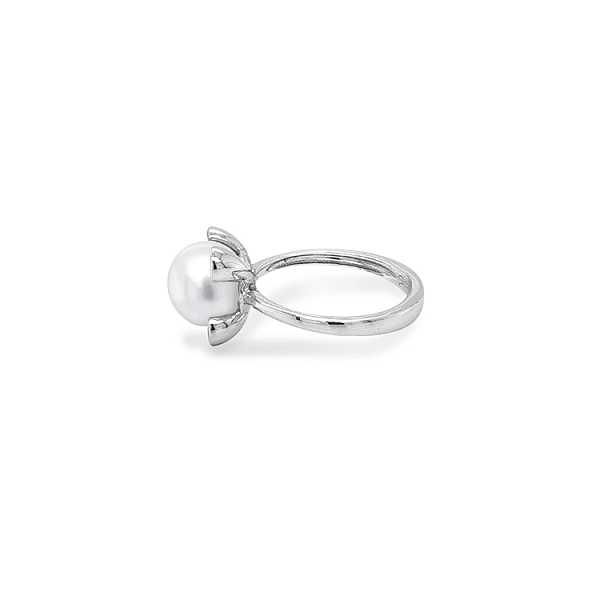 Gold Ring with Pearl and Zircones