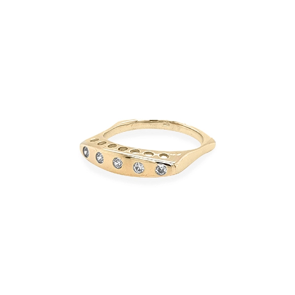 Gold Ring with Zircons