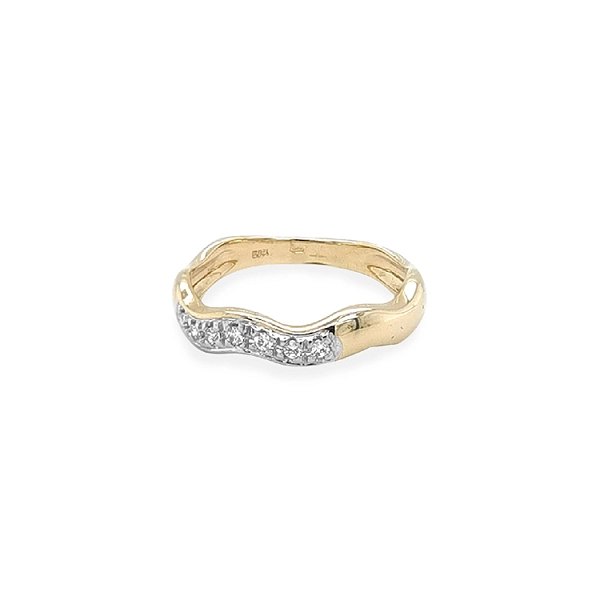 Gold Ring with Zircons