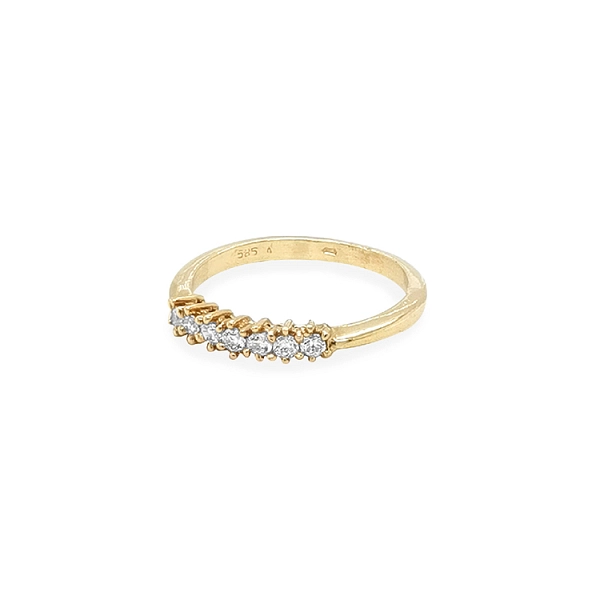Gold Ring with Zircons