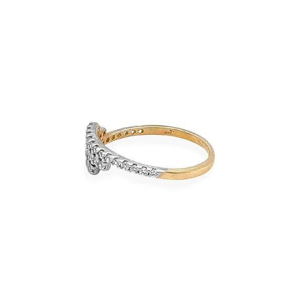 Gold Ring with Zircons