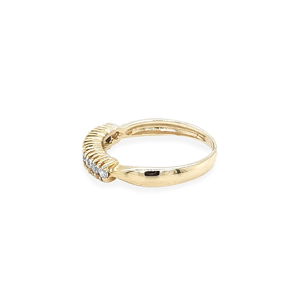 Gold Ring with Zircons