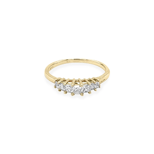 Gold Ring with Zircons