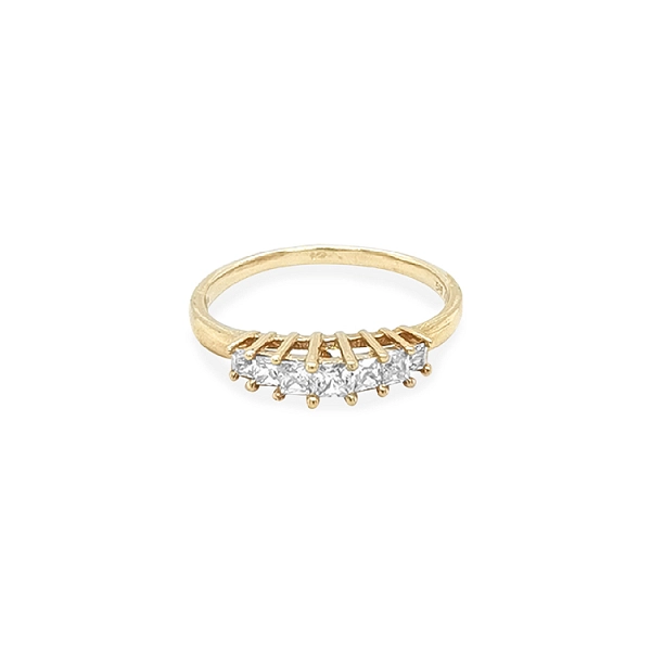 Gold Ring with Zircons
