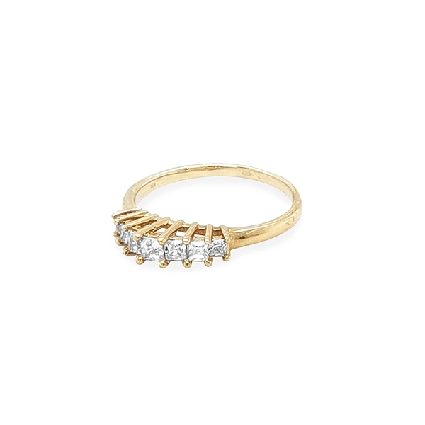 Gold Ring with Zircons