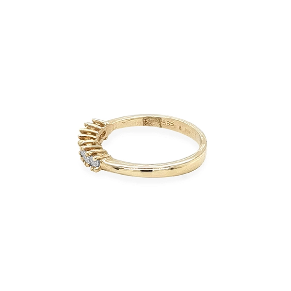 Gold Ring with Zircons
