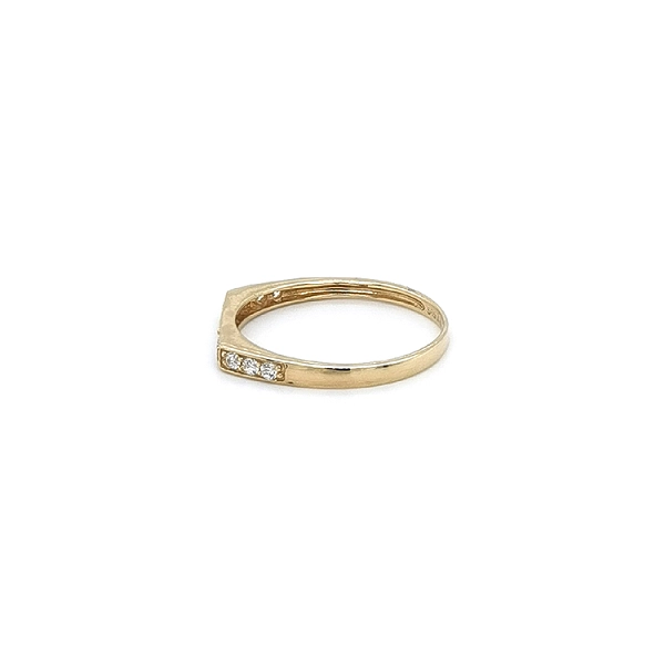 Gold Ring with Zircons
