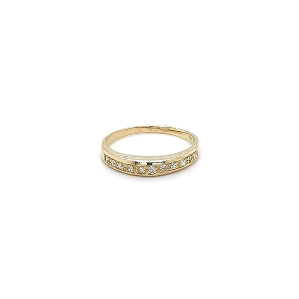 Gold Ring with Zircons