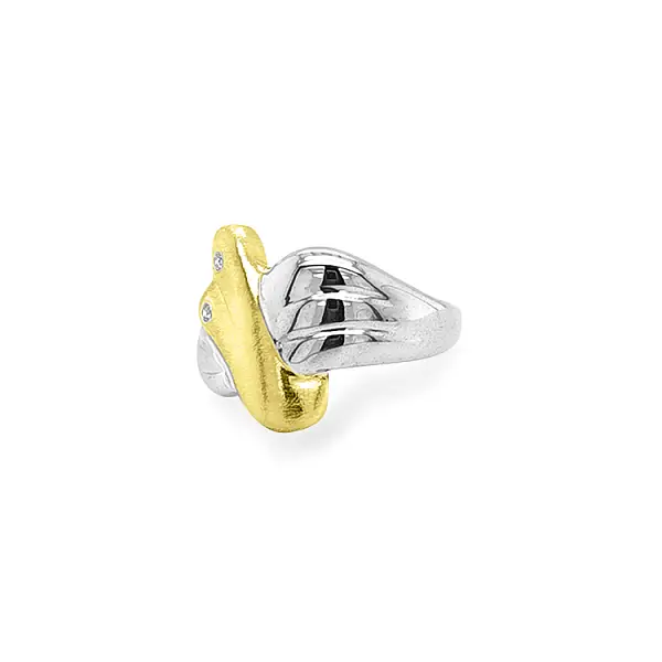 Gold Ring with Zircones made of Combined Gold