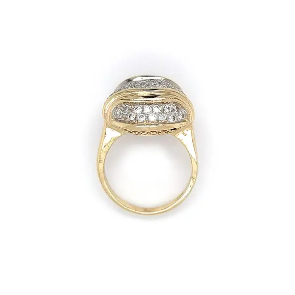 Gold Ring with Zircons