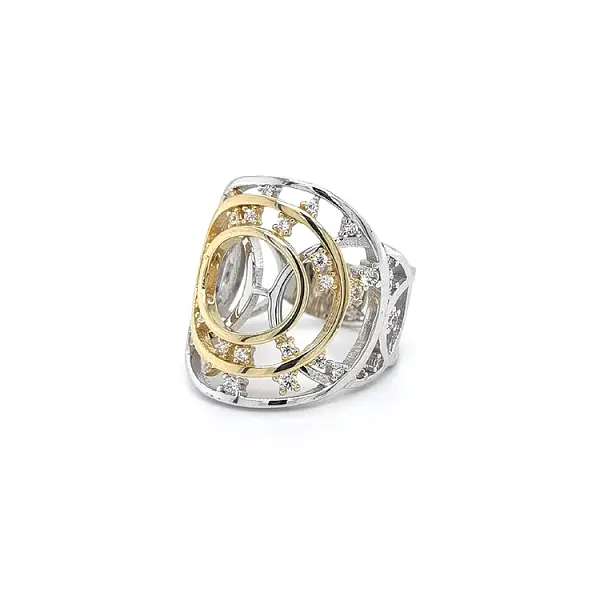 Ring with Zirconias in Gold Combination