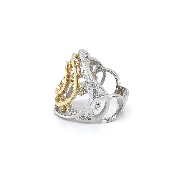 Ring with Zirconias in Gold Combination