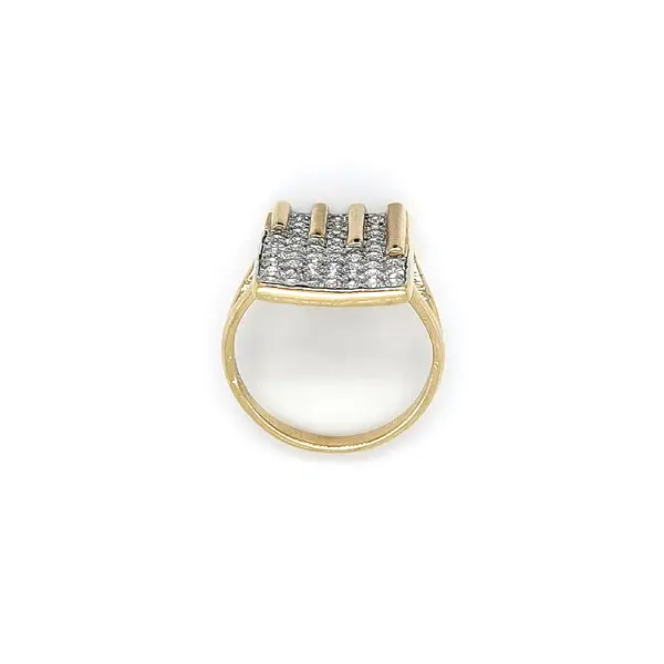 Ring with Zirconias in Gold Combination