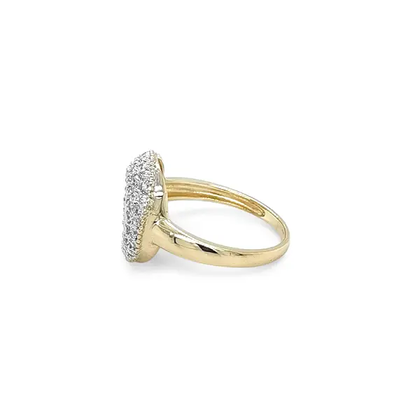 Gold Ring with Zircons