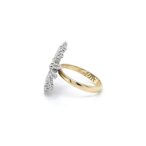 Ring with Zirconias in Gold Combination