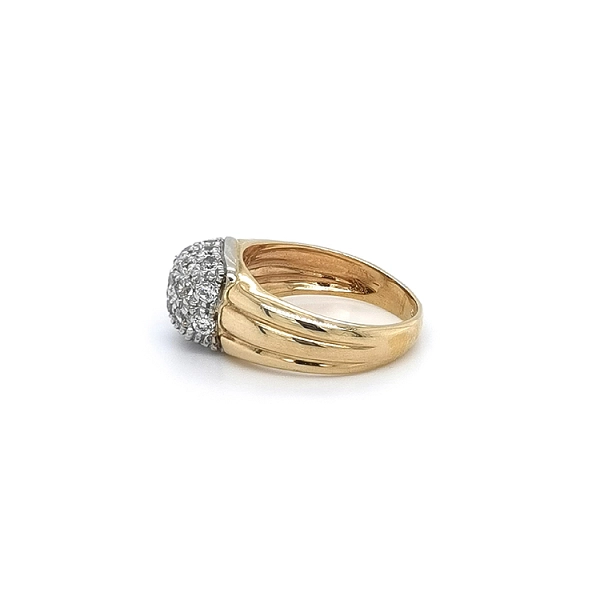 Gold Ring with Zircons