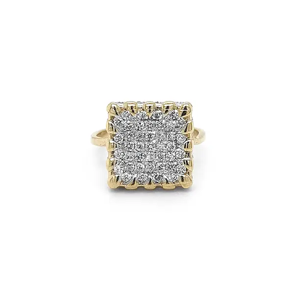 Gold Ring with Zircons