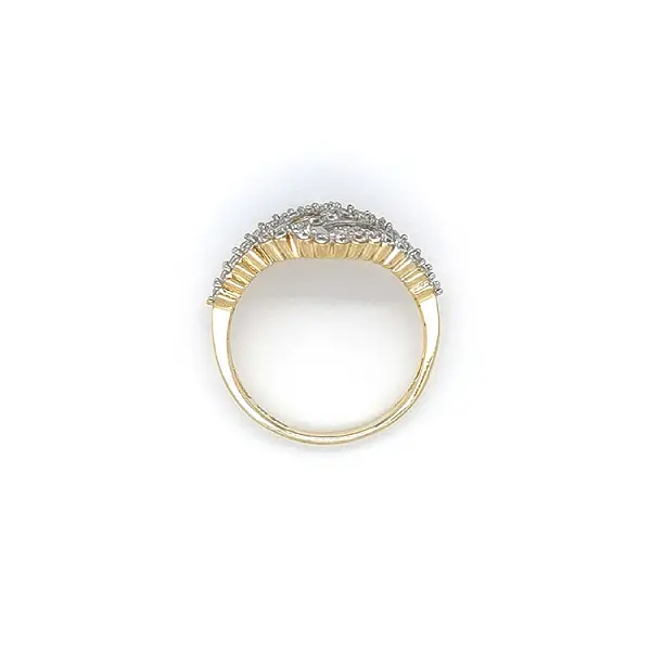 Ring with Zirconias in Gold Combination