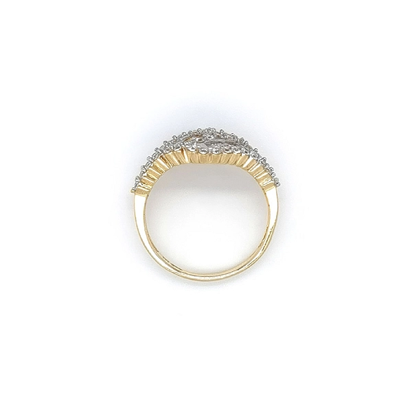 Ring with Zirconias in Gold Combination