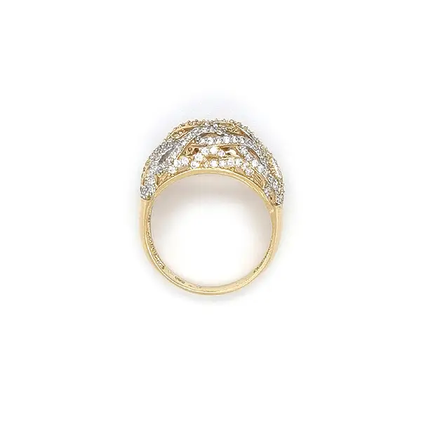 Ring with Zirconias in Gold Combination