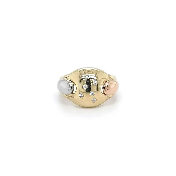 Ring with Zirconias in Gold Combination