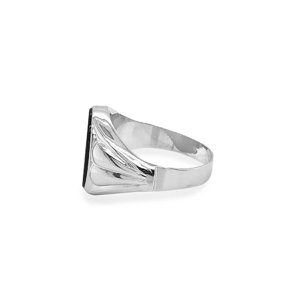Gold Ring with Onyx