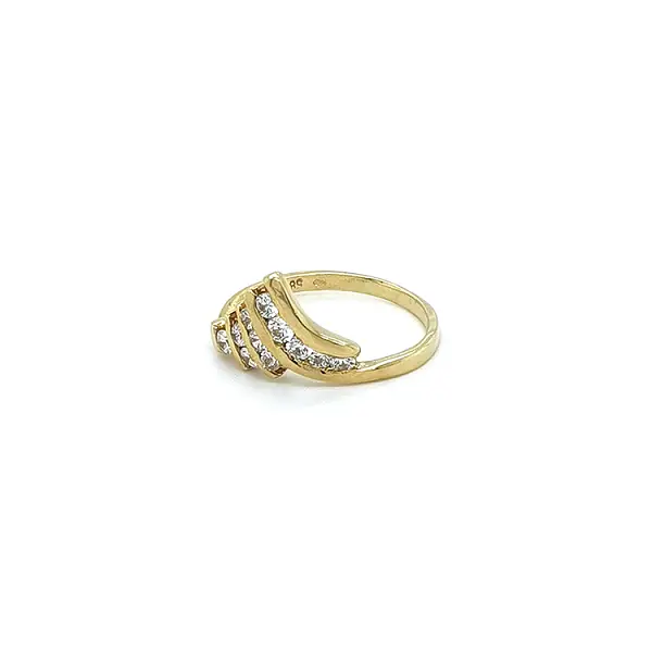 Gold Ring with Zircons