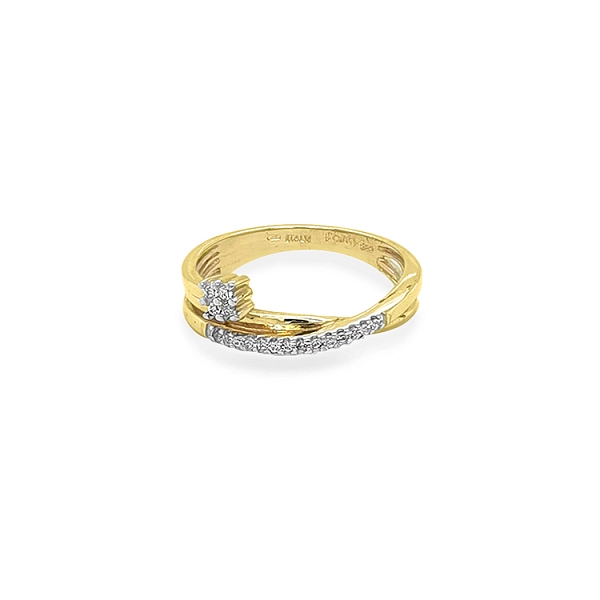 Gold Ring with Zircons