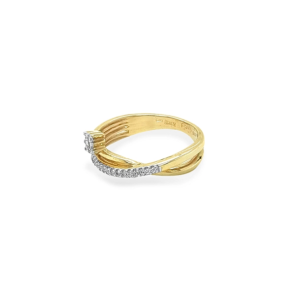 Gold Ring with Zircons