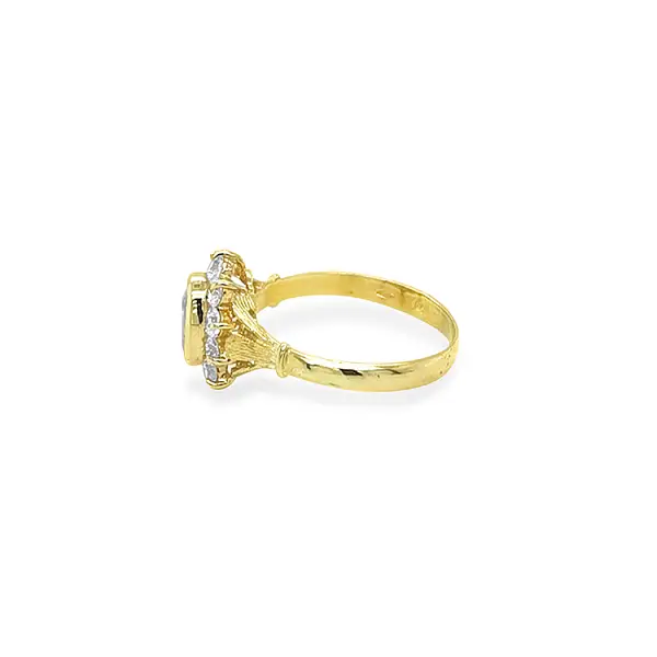 Gold Ring with Zircons