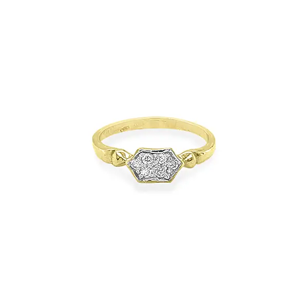 Gold Ring with Zircons