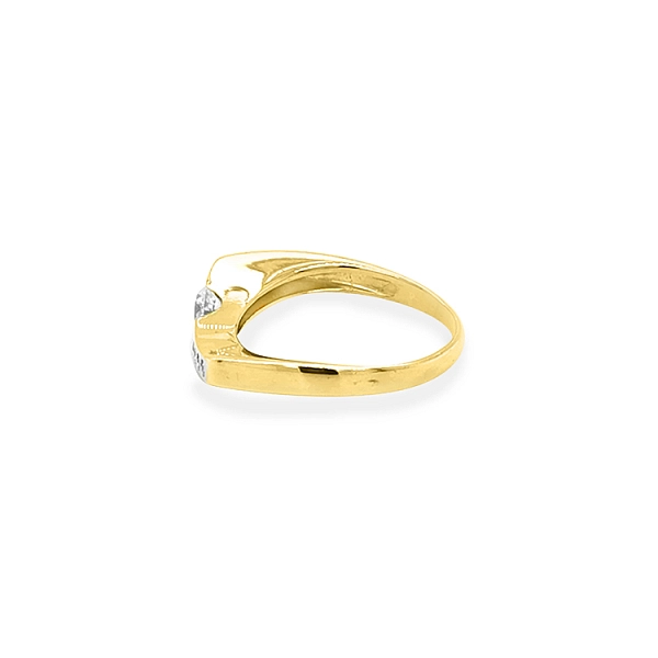 Gold Ring with Zircones made of Combined Gold