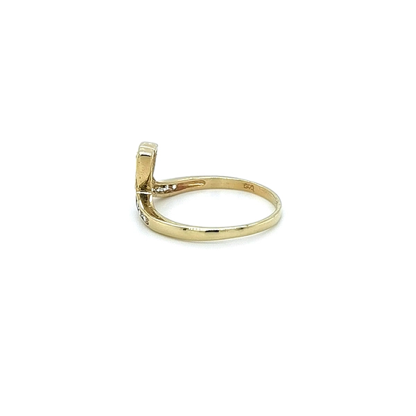 Gold Ring with Zircons
