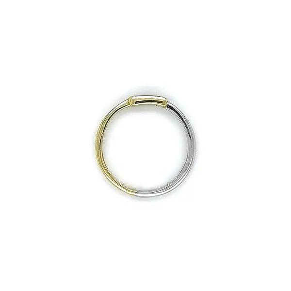 Ring with Zircon made of Combination Gold