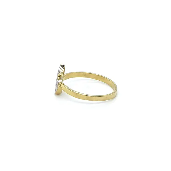 Ring with Zirconias in Gold Combination