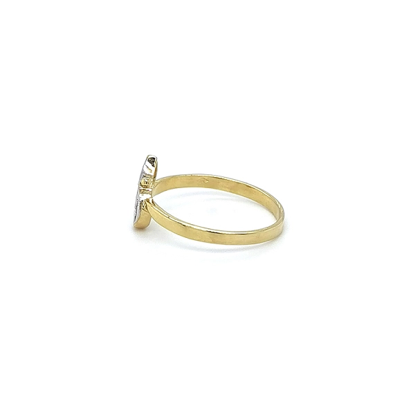 Ring with Zirconias in Gold Combination