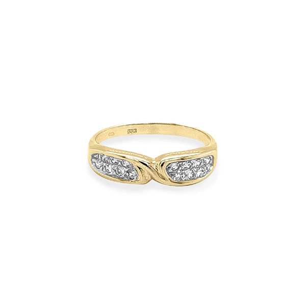 Gold Ring with Zircons