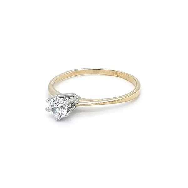 Engagement Ring with Zircon made of Combined Gold